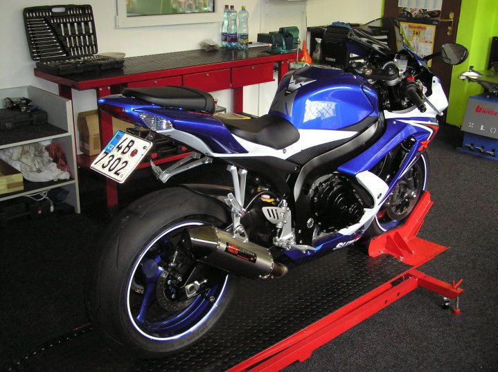 32034_127121417320894_7774195_n